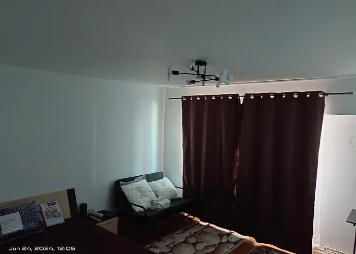 Apartman Very Close To The Sea Side , Virtutii Street,